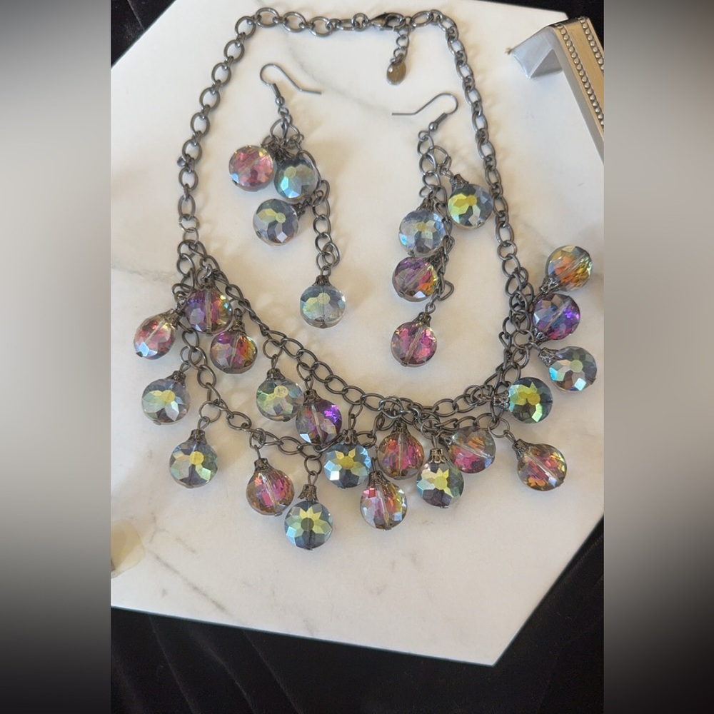 Beautiful multi colored 2 tier Loft Necklace and Earrings